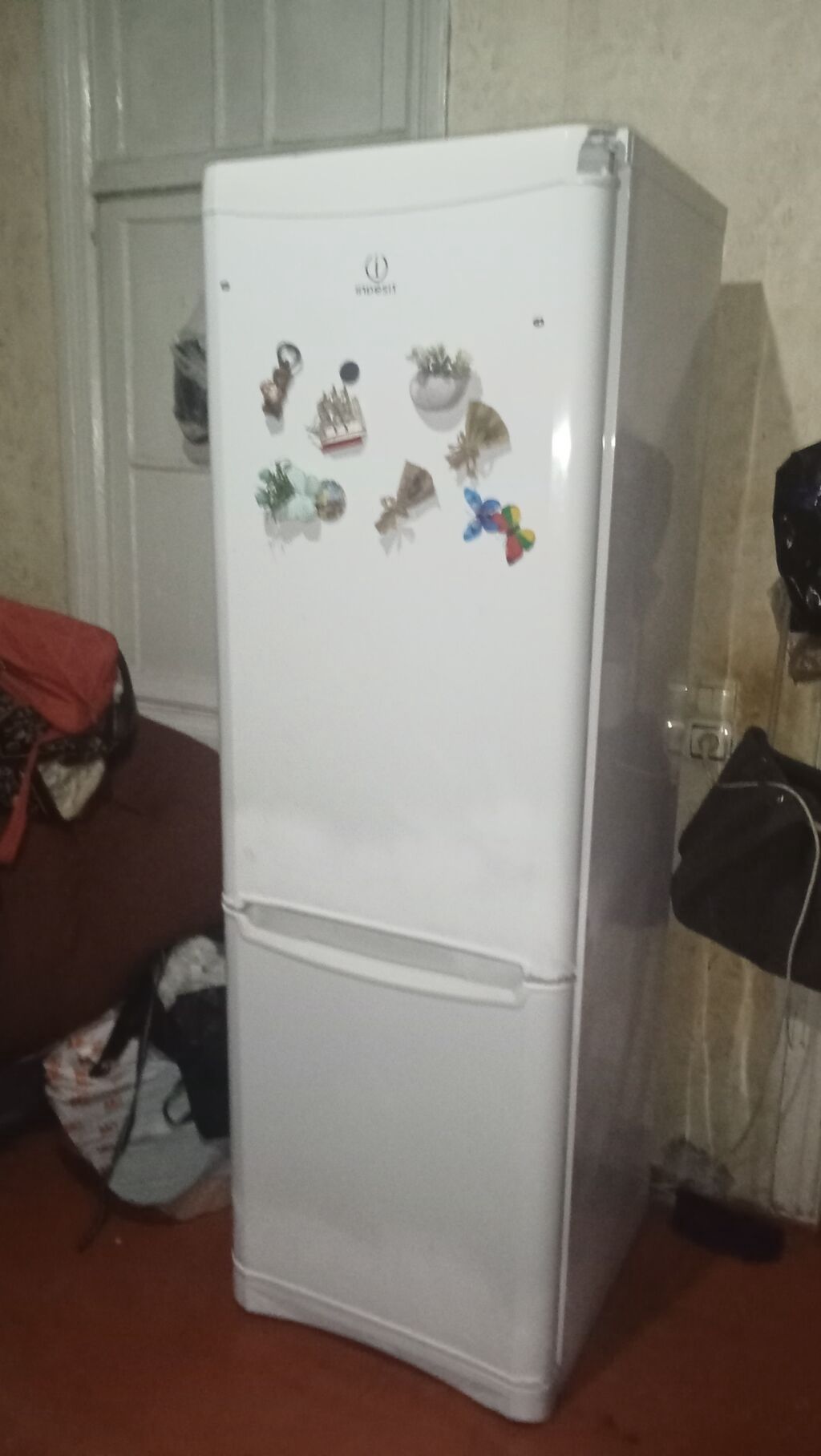 Indesit Nofros soyuducu işlək vəziyyətdədir. 60/185 cm. Nəsımı — Soyuducular, Bakı (3)