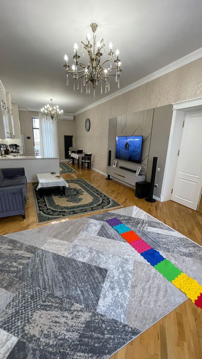 Satılır 8 otaqlı həyət evi/bağ evi 450 m² — Ev, villa, Bakı (5)