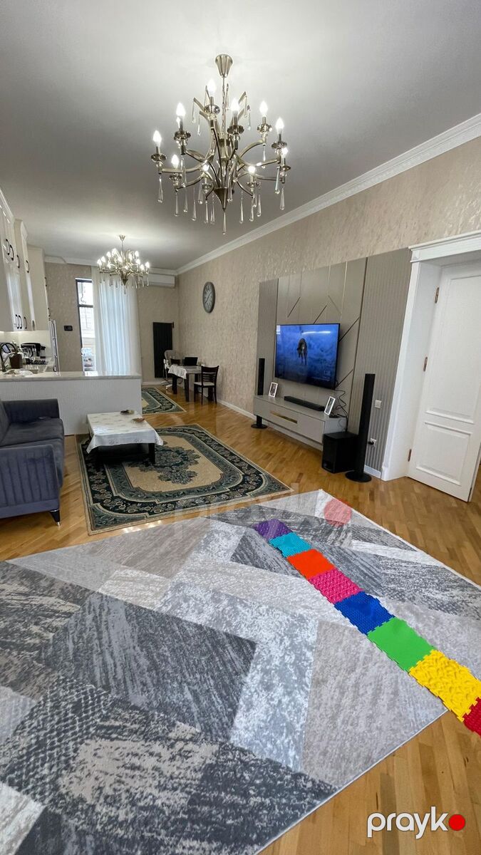 Satılır 8 otaqlı həyət evi/bağ evi 450 m² — Ev, villa, Bakı (5)