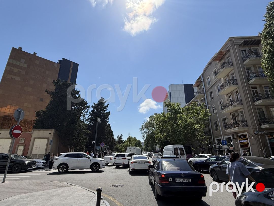 Satılır 2 otaqlı köhnə tikili 58 m² — Mənzil, Bakı (2)