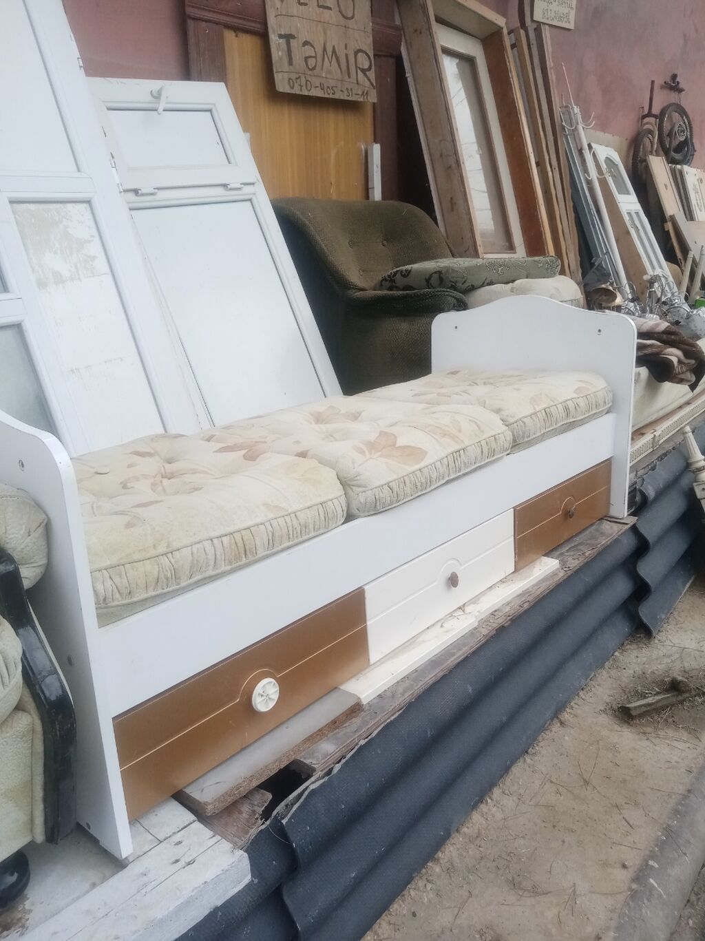 Çarpayı və yaxud oturaçaq — Mebel, Bakı (3)
