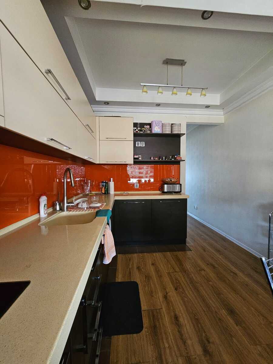Satılır 4 otaqlı köhnə tikili 100 m² — Mənzil, Bakı (2)