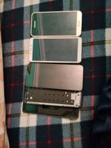 Smartfon ekran və korpus hissələri + iki ədəd köhnə smartfon — Smartfon ehtiyat hissələri