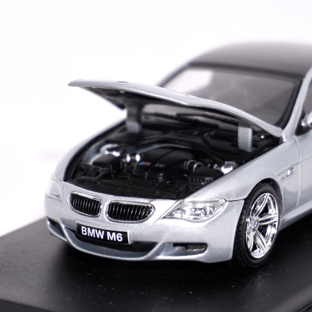 BMW M6 modeli • İstehsalçı - Kyosho • Ölçü: 1/43 • Material: Metal — Mallar, Xırdalan (6)