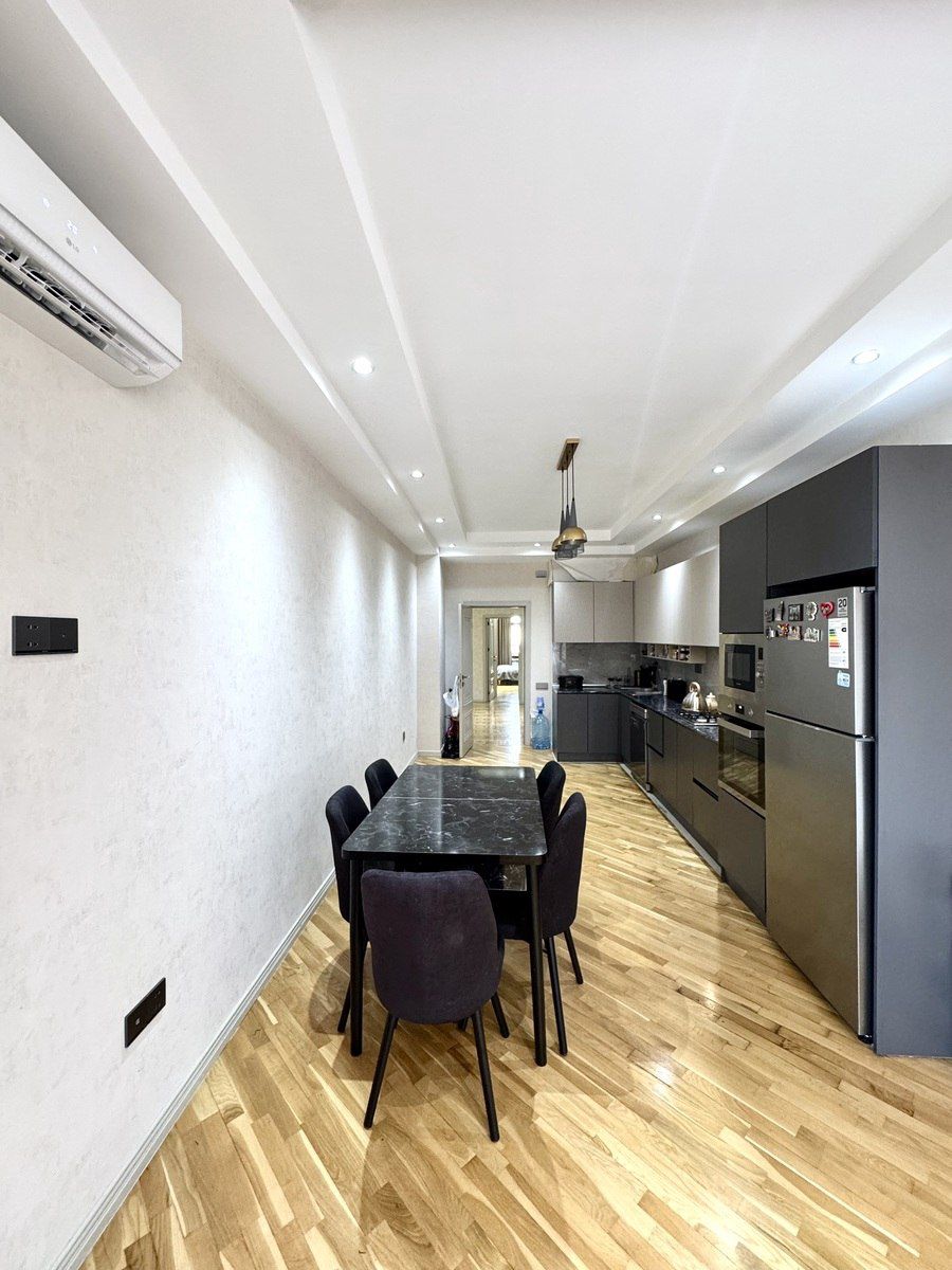 Satılır 4 otaqlı yeni tikili 230 m² — Mənzil, Bakı (7)