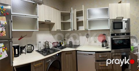 Mətbəx mebeli satılır 199₼. Ölçü 2.17/2.60. Üzərində moyka