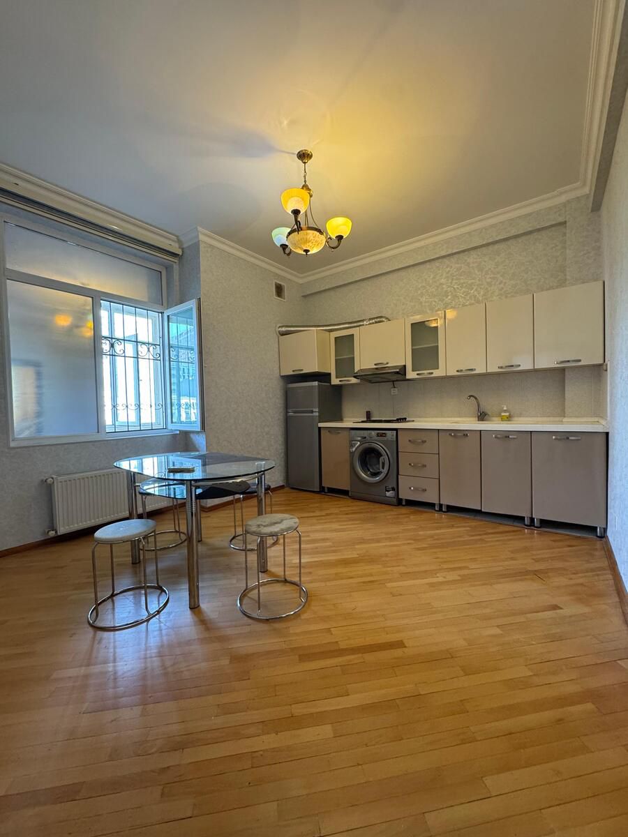 İcarəyə verilir 3 otaqlı yeni tikili 120 m² — Mənzil, Bakı (11)