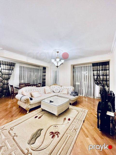 İcarəyə verilir 4 otaqlı yeni tikili 145 m²