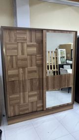 *Dolab satılır* Qiymet 230 azn *Çatdırılma pulsuzdur* Eni 1.80 sm — Mebel