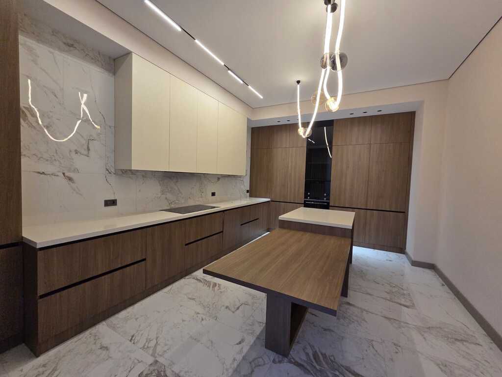 Satılır 4 otaqlı yeni tikili 200 m² — Mənzil, Bakı (12)