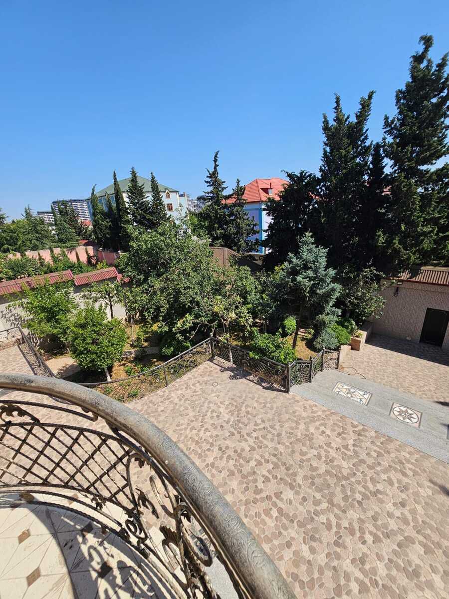 Satılır 8 otaqlı həyət evi/bağ evi 350 m² — Ev, villa, Bakı (2)
