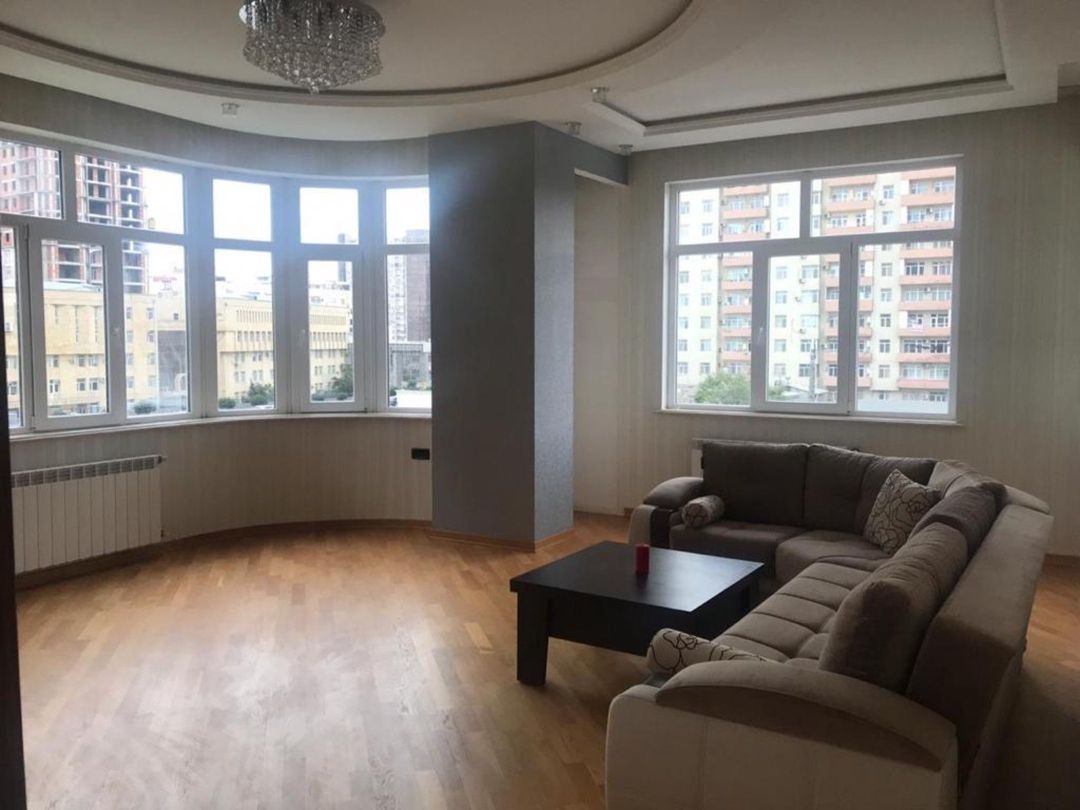 İcarəyə verilir 4 otaqlı yeni tikili 160 m² — Mənzil, Bakı (7)