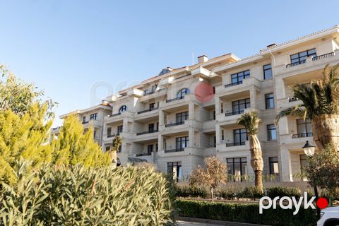 Satılır 2 otaqlı yeni tikili 102 m²