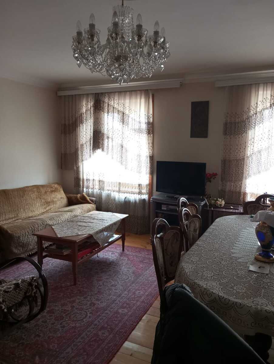 Satılır 2 otaqlı köhnə tikili 82.5 m² — Mənzil, Şəki (2)