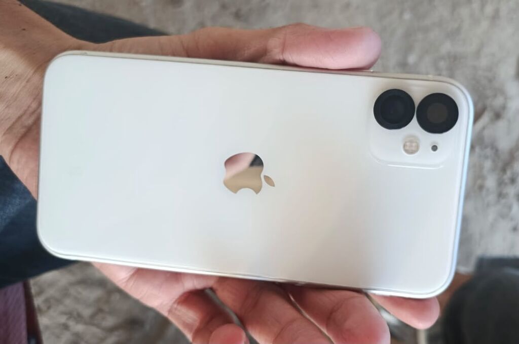 IPhone 11, Ağ, Face ID — Apple iPhone, Biləsuvar (2)