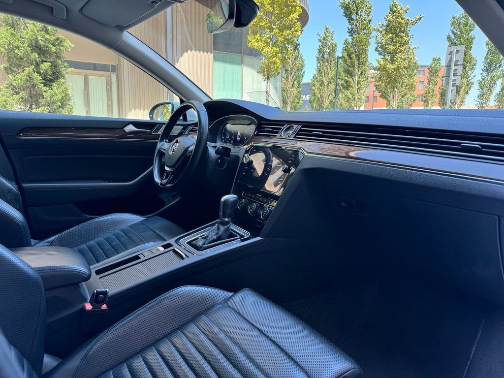 Volkswagen Passat, 1.8 L, 2018 il, 130 000 km — Avtomobillər, Bakı (8)