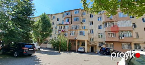 Satılır 2 otaqlı köhnə tikili 40 m²