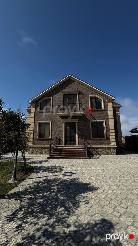 Satılır 5 otaqlı həyət evi/bağ evi 470 m²