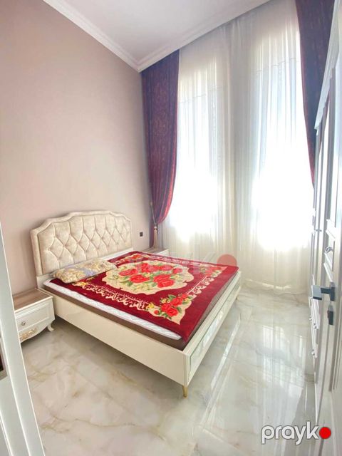 İcarəyə verilir 3 otaqlı köhnə tikili 70 m²
