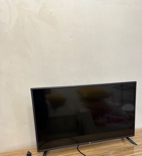 Xanim🥰 Televizor 110 ekran smart internetidə var marka LG