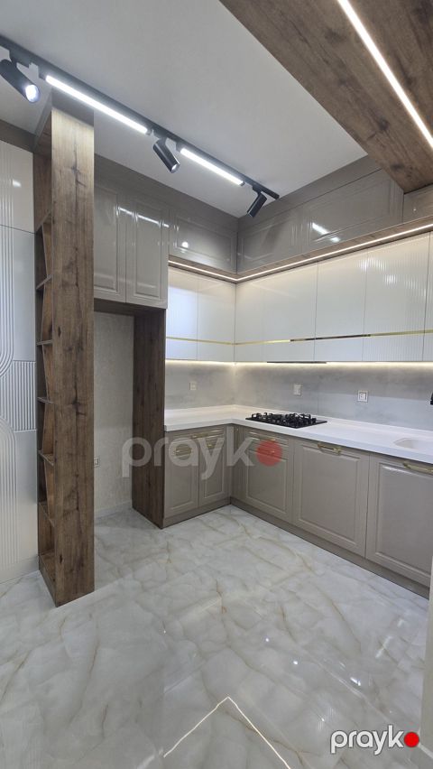 Satılır 3 otaqlı yeni tikili 75 m²