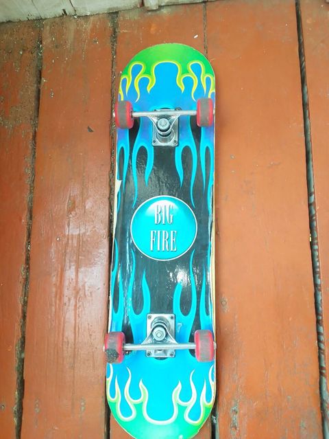 Skateboard – Big Fire dizaynlı - Taxta: “BIG FIRE” loqolu, alov — Bakı