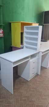 Dırnaq masası — Razin Store