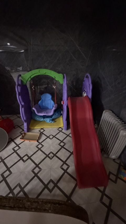 Uşaq üçün çoxfunksiyalı plastik oyun komplekti – yelləncək və