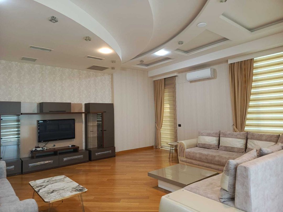 İcarəyə verilir 4 otaqlı yeni tikili 260 m² — Mənzil, Bakı (3)