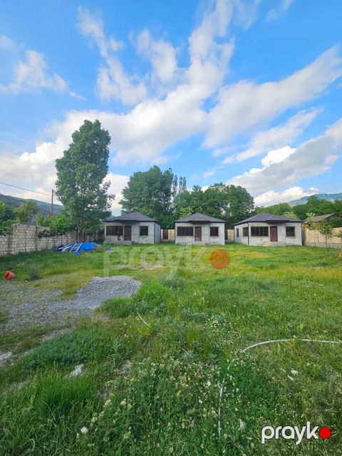 Satılır obyekt 1400 m²