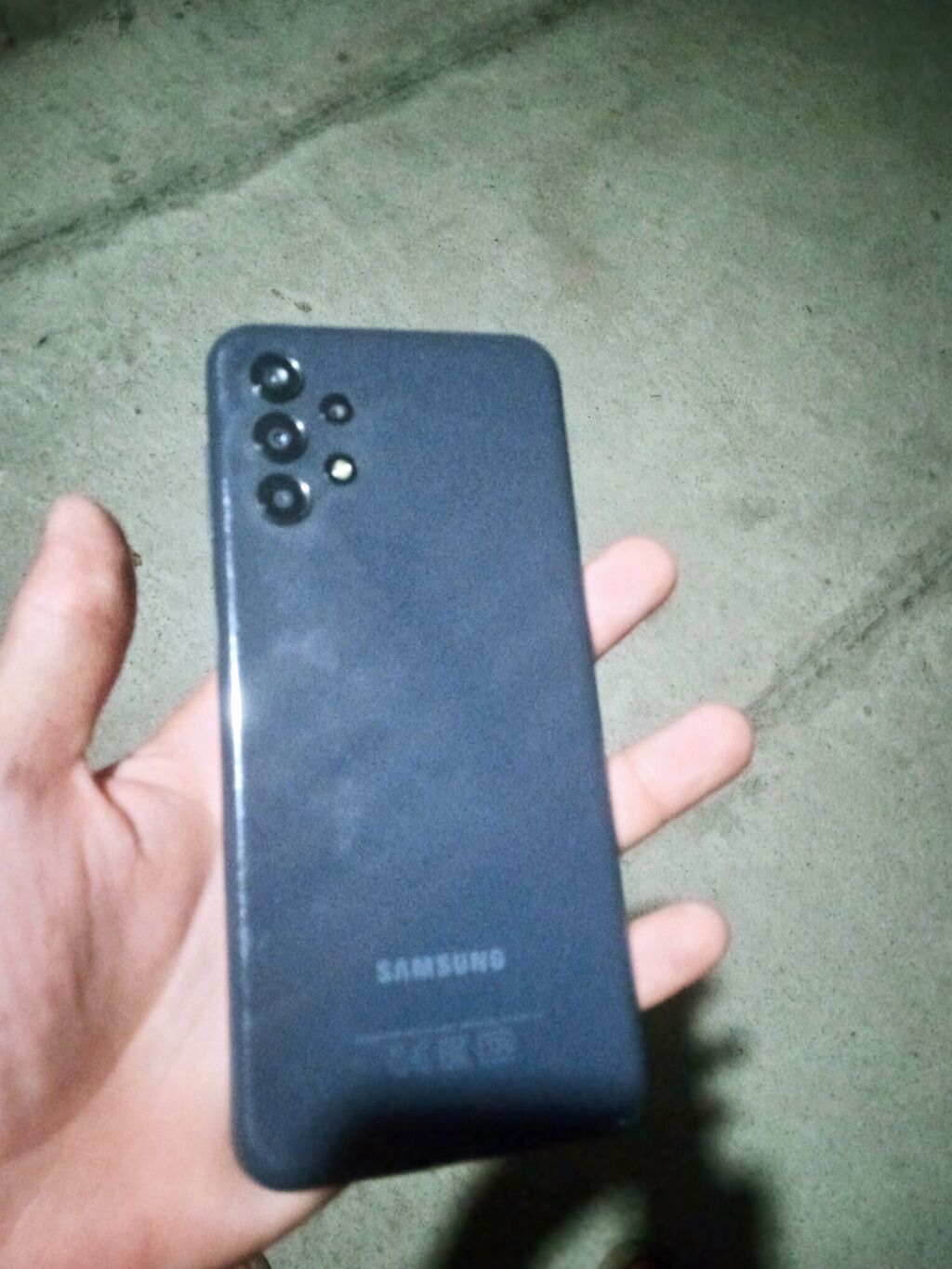 Samsung Galaxy A13, 128 GB, rəng - Qara, Qırıq