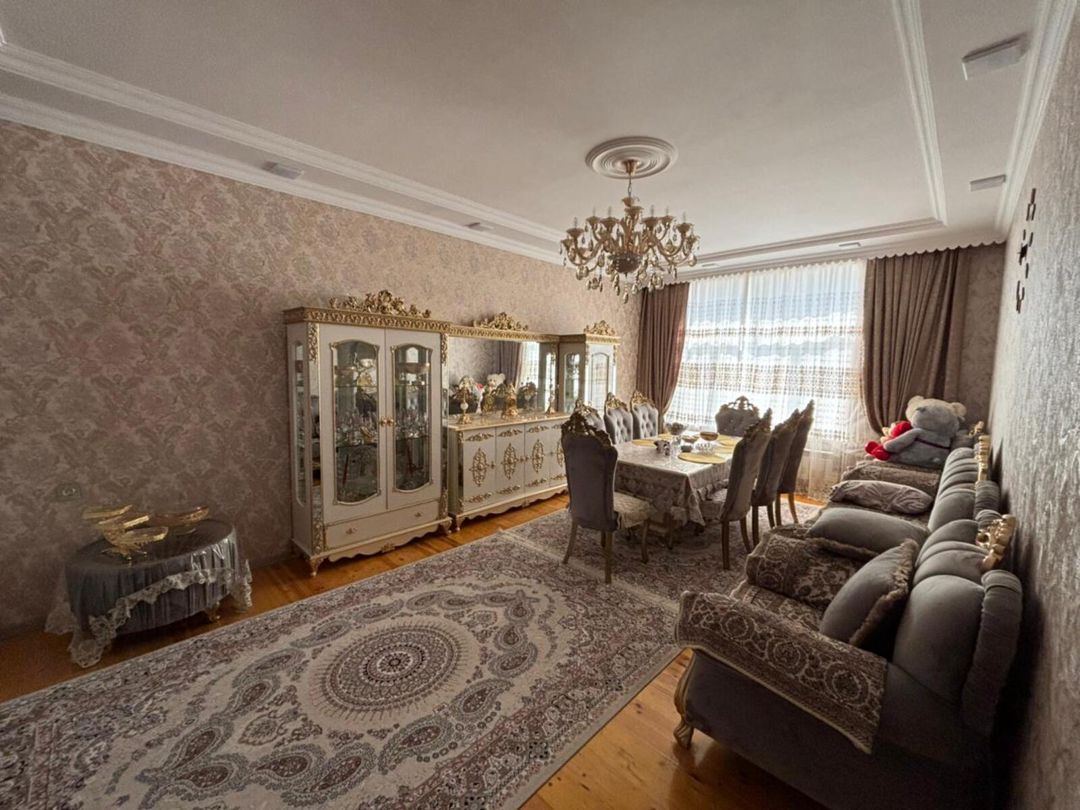 Satılır 6 otaqlı həyət evi/bağ evi 240 m² — Ev, villa, Bakı