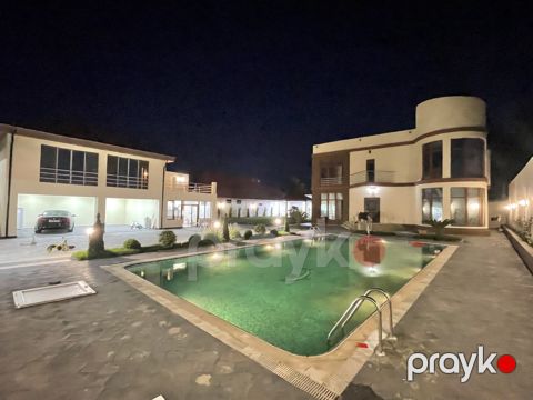 Satılır 5 otaqlı həyət evi/bağ evi 258 m²