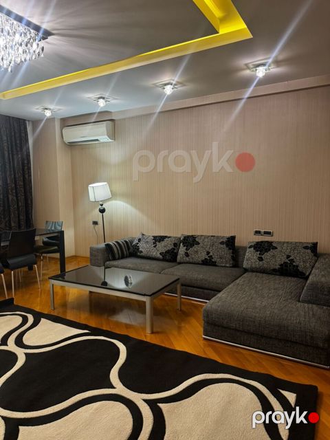 İcarəyə verilir 3 otaqlı yeni tikili 160 m²
