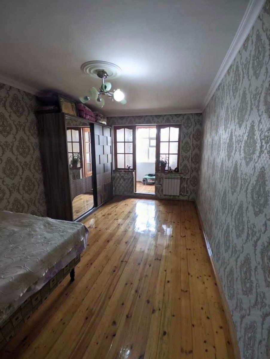 Satılır 4 otaqlı köhnə tikili 90 m² — Mənzil, Bakı (9)