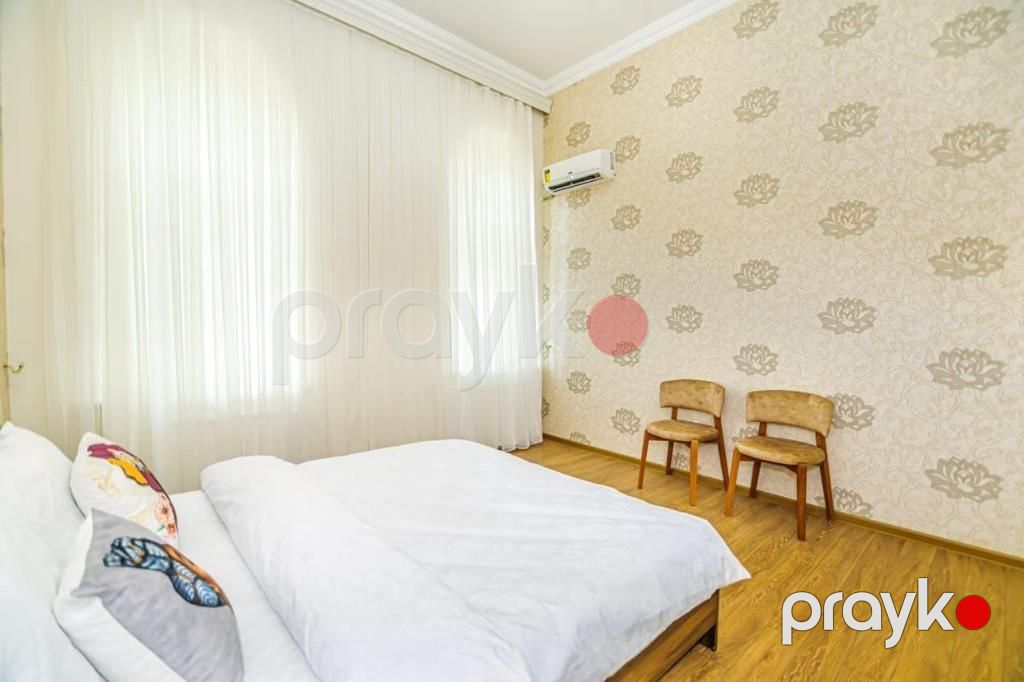 Satılır 5 otaqlı köhnə tikili 180 m² — Mənzil, Bakı (10)