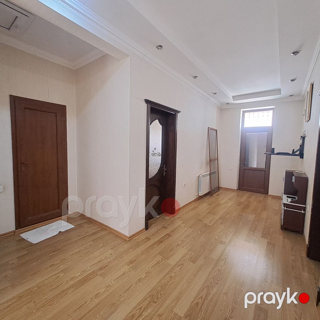 Satılır 7 otaqlı həyət evi/bağ evi 315 m² — Ev, villa, Bakı (11)