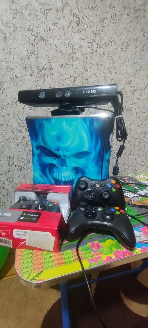 Xbox 360, 1TB — Gaming consoles