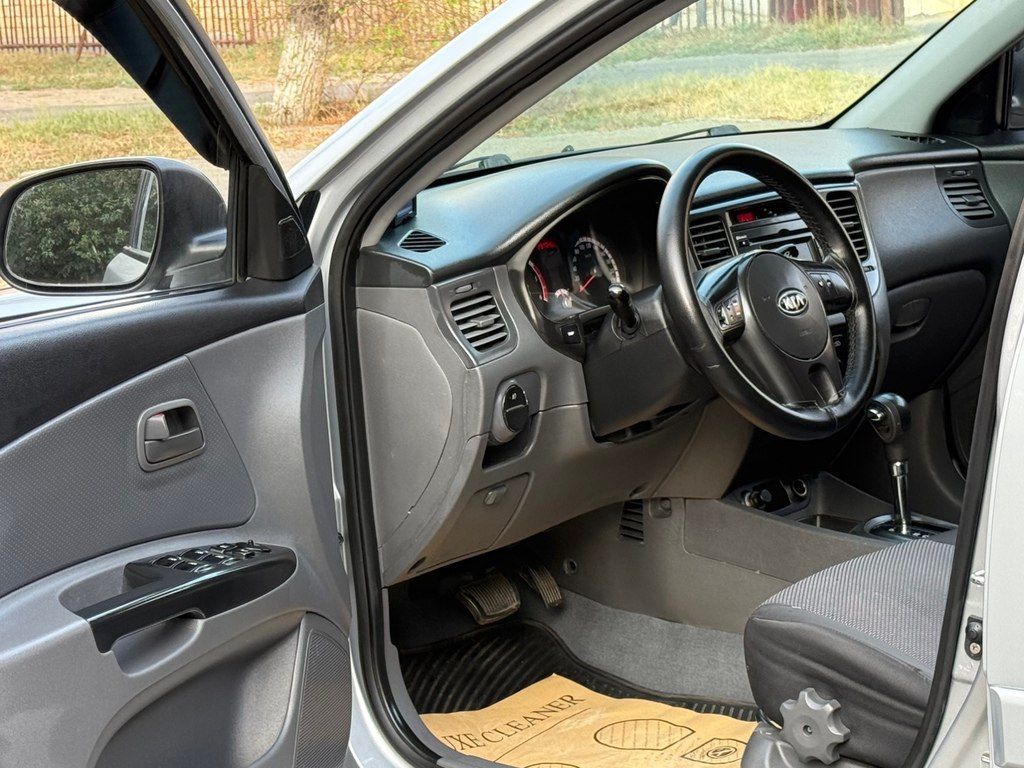 Kia Rio, 1.5 L, 2010 il, 267 000 km — Avtomobillər, Bakı (9)