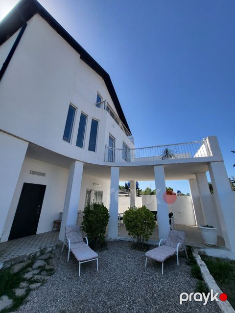 İcarəyə verilir 6 otaqlı həyət evi/bağ evi 300 m² — Xaçmaz
