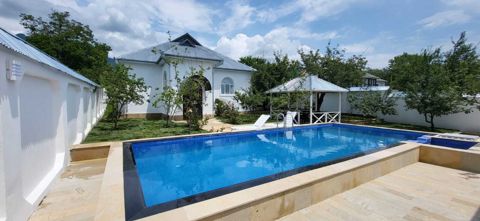Satılır 2 otaqlı həyət evi/bağ evi 118 m²
