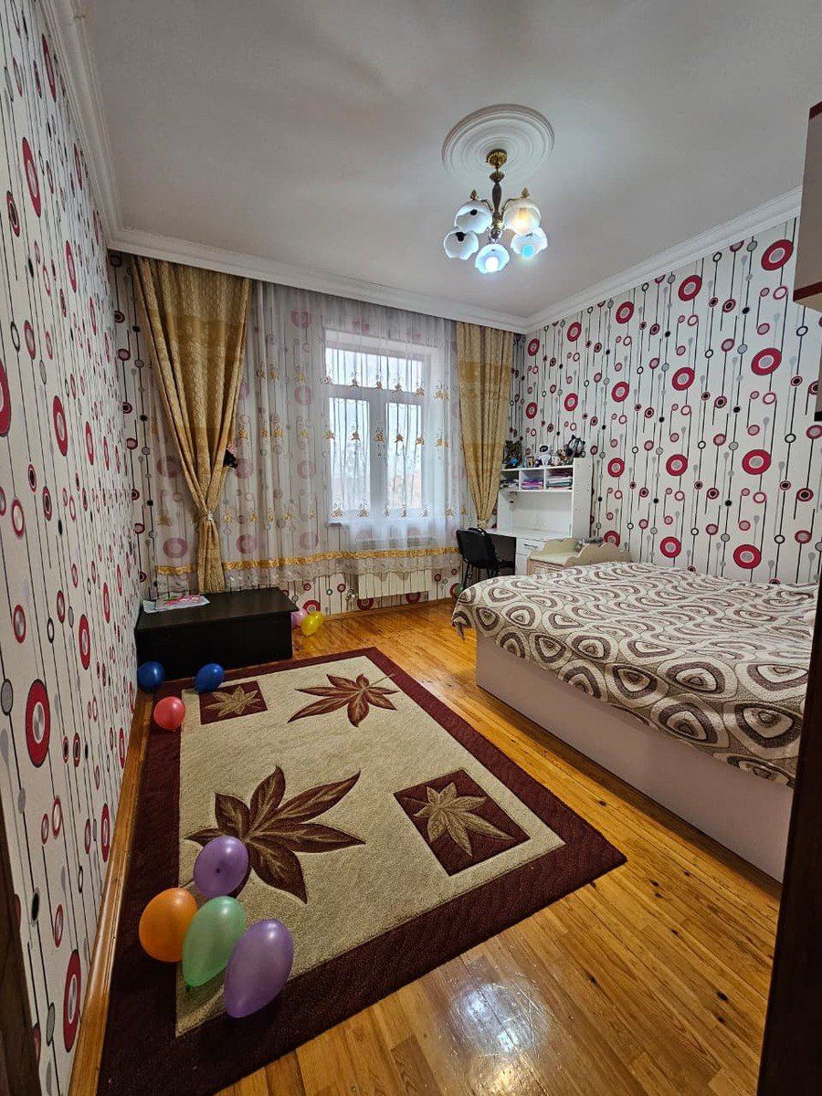 Satılır 5 otaqlı həyət evi/bağ evi 200 m² — Ev, villa, Bakı (9)