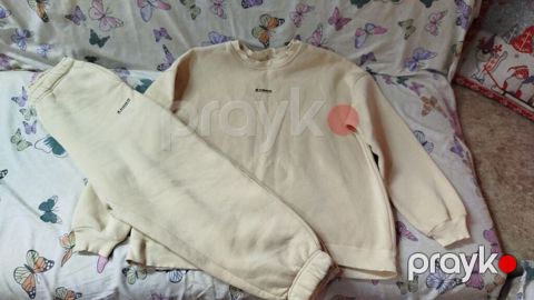 Bej rəngli idman dəsti – sweatşört və şalvar - Minimalist dizayn