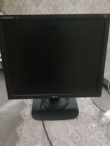 LG Flatron LCD monitor satılır — Ruslan