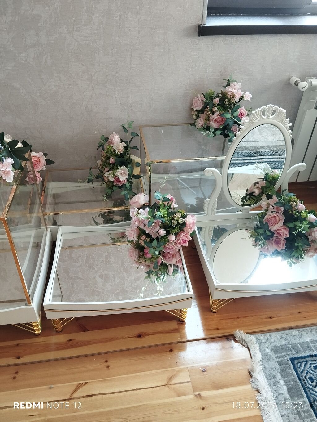 Şəffaf vitrin/display stendləri dəsti - Material: qalın şüşə — Mallar, Sumqayıt (2)
