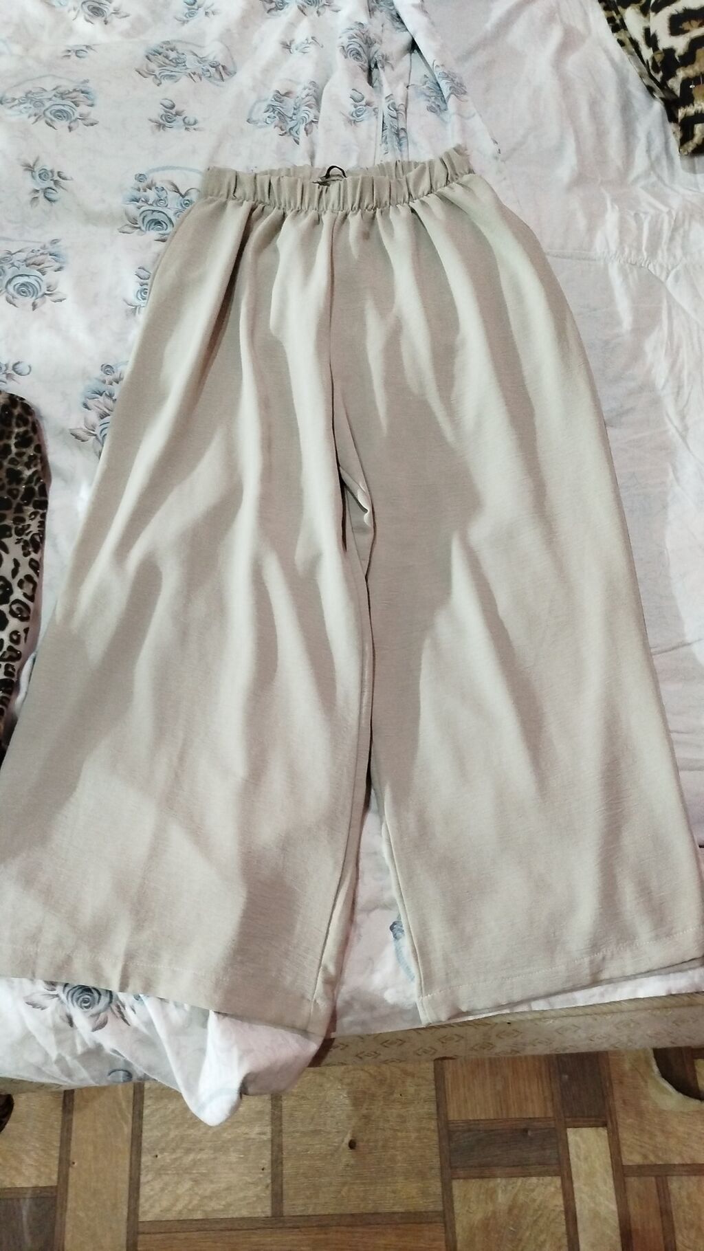 Bej rəngli geniş kəsimli şalvar - Model: Palazzo/culotte üslubunda — Şəxsi əşyalar, Bakı