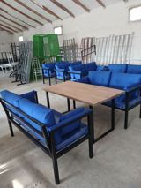 Metal karkaslı bağ-terrasa mebel dəsti — 2 divan, 1 masa, mavi yastıqlar — METAL STORE MMC