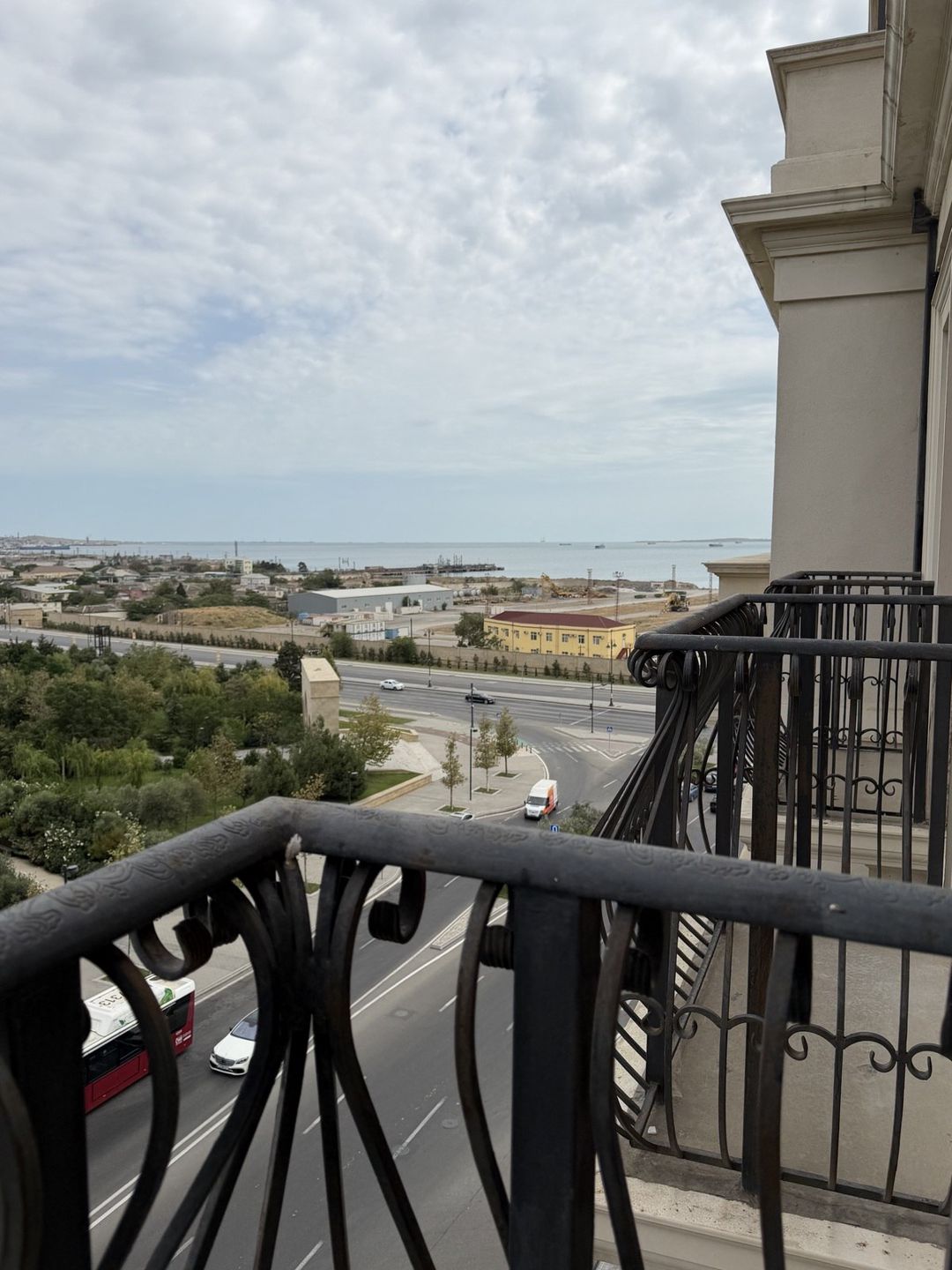 Satılır 4 otaqlı yeni tikili 175 m² — Mənzil, Bakı (3)