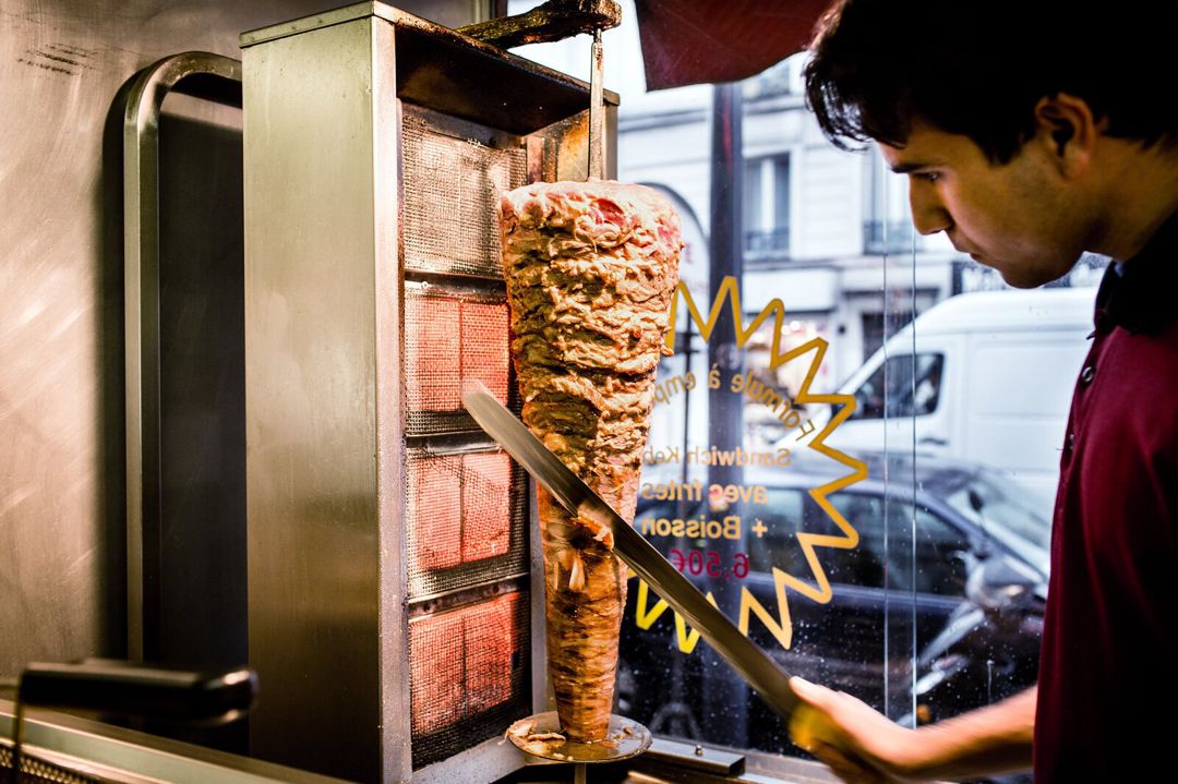 Dönərçi tələb olunur — Vakansiyalar, Bakı