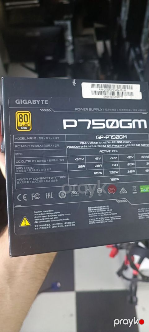 Gigabyte 750 watt Gold 80+ — Bakı